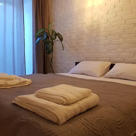 酒店 Uyutniy Dvorik 敖德萨