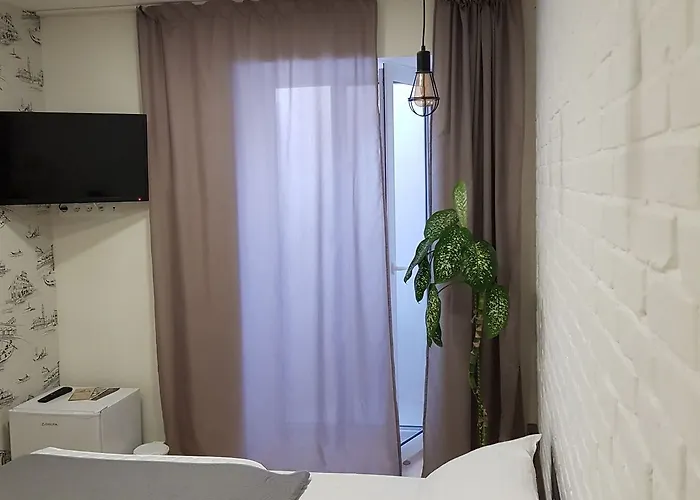 Uyutniy Dvorik Hotell 2*