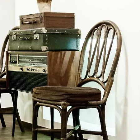 Uyutniy Dvorik 2* 오데사