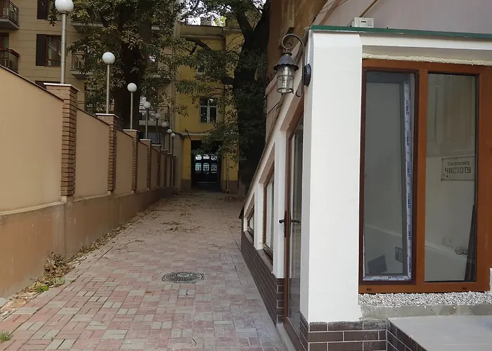 Hotel Uyutniy Dvorik 2*