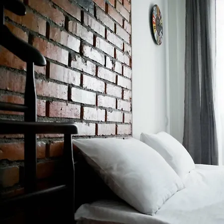 Otel Uyutniy Dvorik Odessa